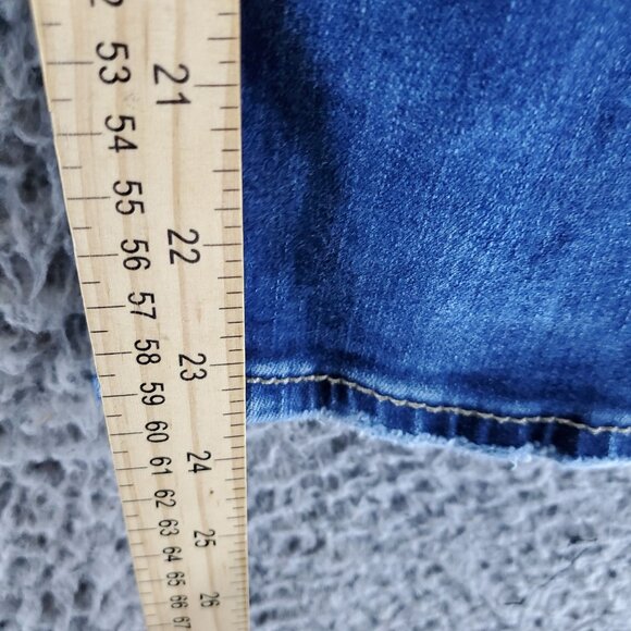 Silver Jeans Womens Size 18 Blue Suki Stretch Denim Mid Rise Capri - Picture 7 of 12